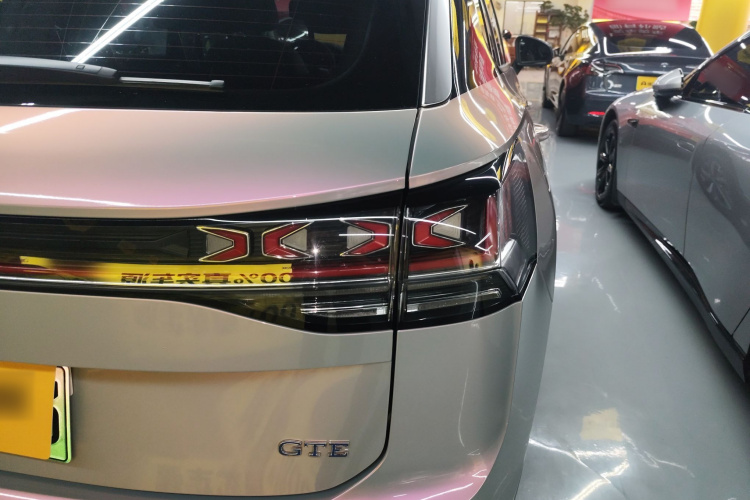 Volkswagen Tayron GTE 2023 immagine di auto #8