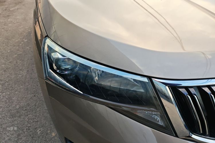 Skoda Kamiq 2018 #8 Skoda Kamiq 2018 car image #8