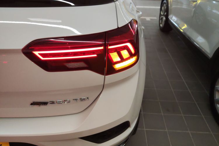 T-Roc 2020 car image #8
