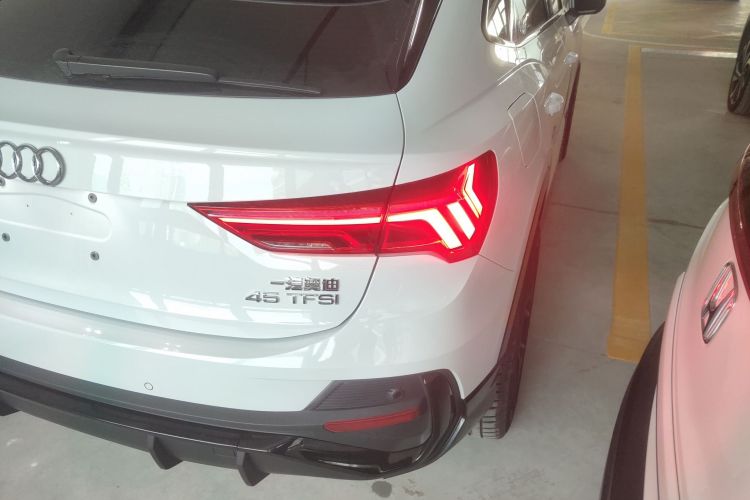 Audi Q3 Sportback 2022 #8 Audi Q3 Sportback 2022 car image #8