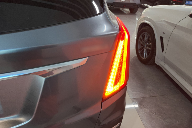 Volkswagen 2018 car image #8