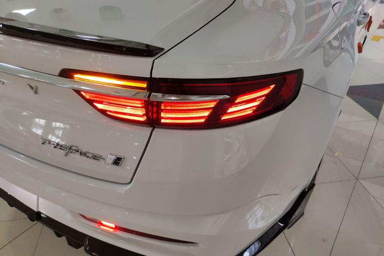 Preface 2024 immagine di auto #8