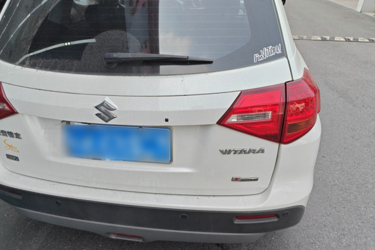 Suzuki Vitara 2016 car image #8
