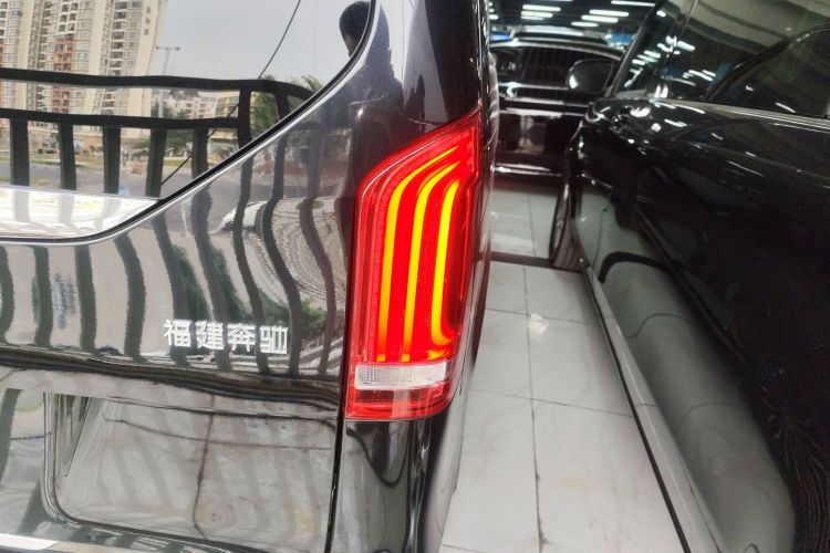 Mercedes-Benz V Class 2020 car image #8