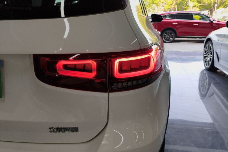 Mercedes-Benz GLB Class 2023 #8 Mercedes-Benz GLB Class 2023 car image #8