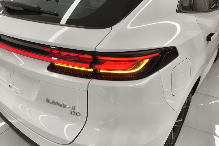 Changan UNI-K iDD 2023 #8 Changan UNI-K iDD 2023 car image #8