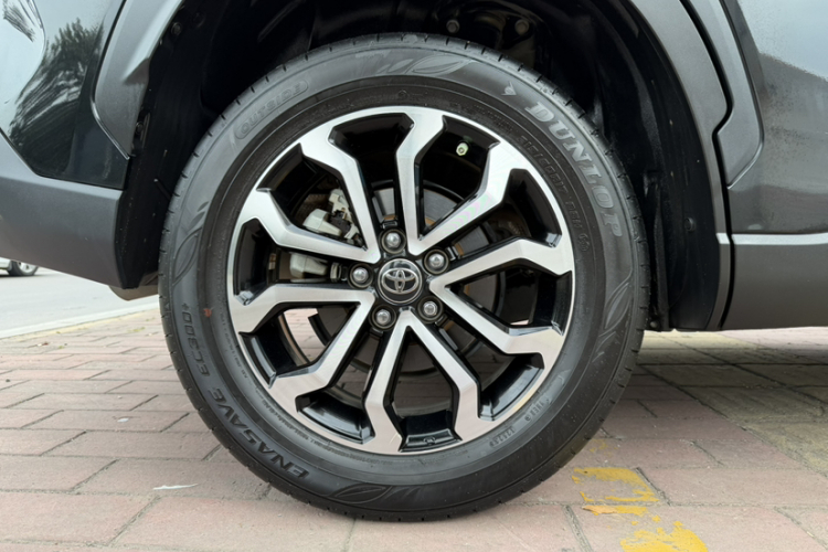 Toyota Frontlander 2023 #8 Toyota Frontlander 2023 immagine di auto #8