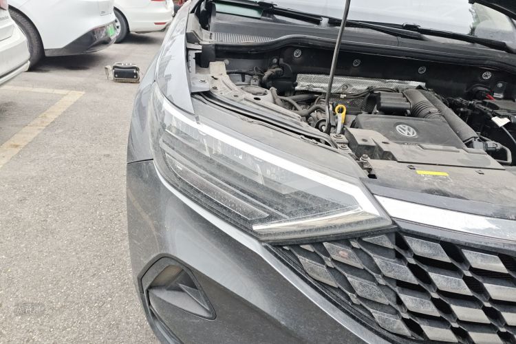 VS5 2021 car image #8