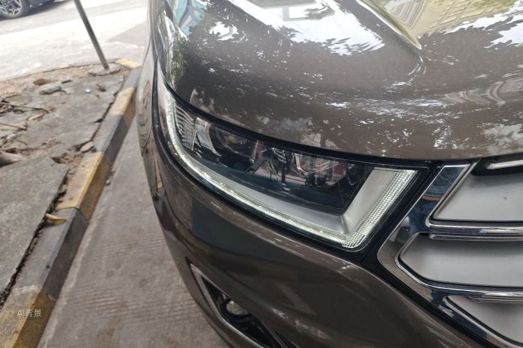 Ford Edge 2019 صورة سيارة #8