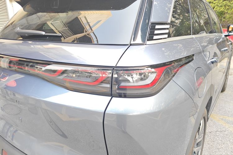 BYD Sea Lion 07 DM-i 2025 car image #8