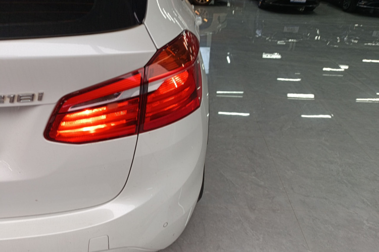 BMW 2 Series Tourer 2018 car image #8