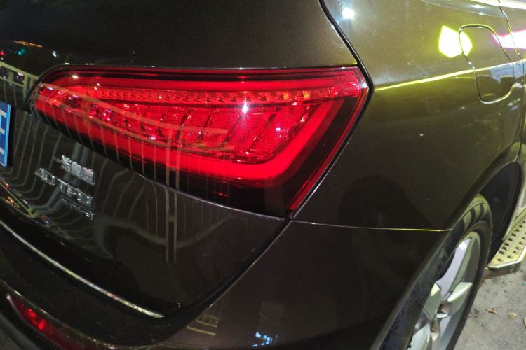 Audi Q5 2016 car image #8