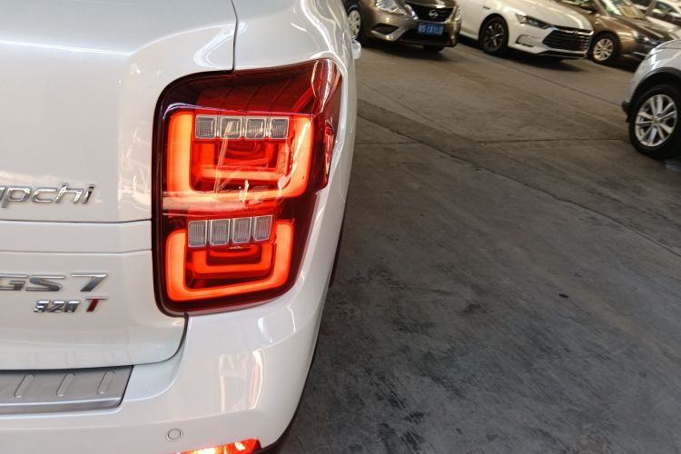 GAC Trumpchi GS7 2017 صورة سيارة #8