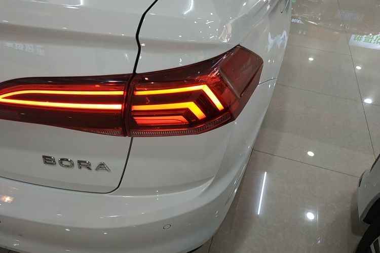 Volkswagen Bora 2021 car image #8
