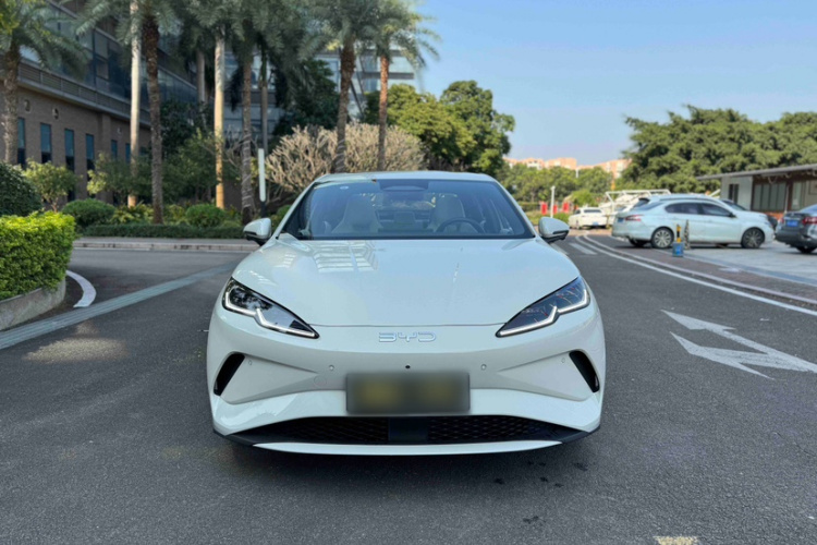 BYD Seal 06 New Energy 2025 #8 BYD Seal 06 New Energy 2025 car image #8