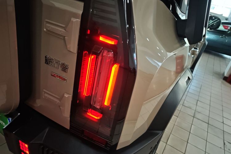 Jetour Traveller 2023 car image #8