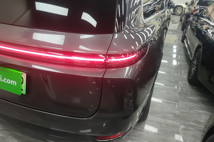 Li L9 2024 صورة سيارة #8