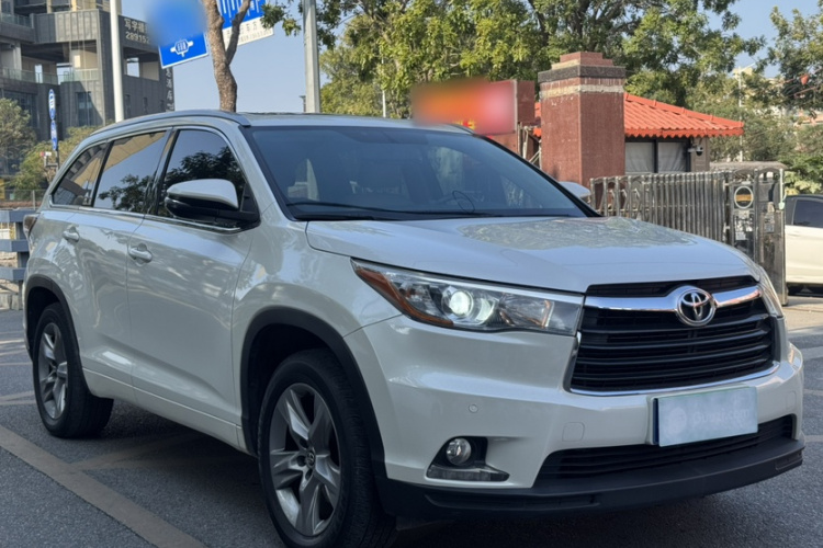 Toyota Highlander 2017 car image #8