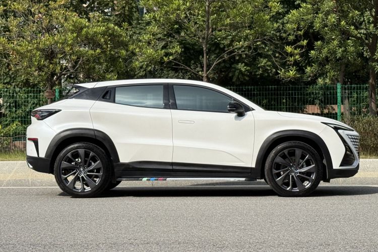 Changan UNI-T 2021 car image #8