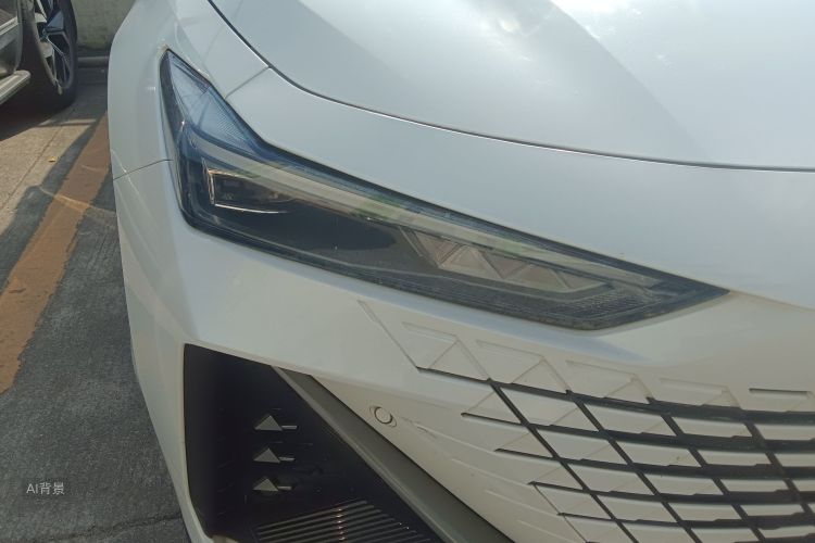 Changan UNI-V 2022 car image #8