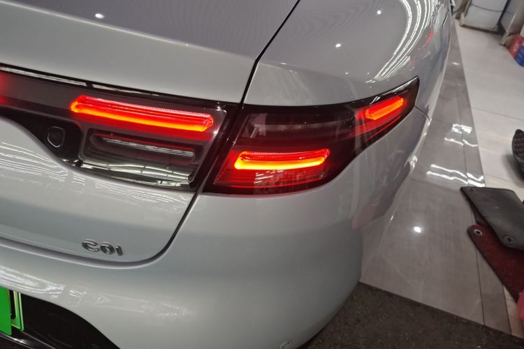 零跑汽车 零跑C01 2023 汽车图片 #8