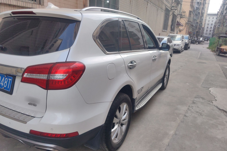Haval H8 2017 car image #8