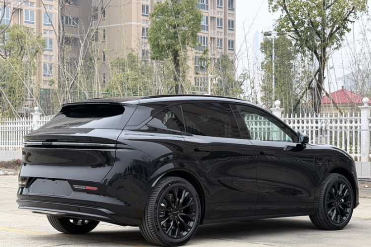 极氪 极氪7X 2025 汽车图片 #8