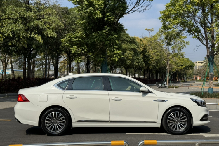 GAC Trumpchi GA8 2018 #8 GAC Trumpchi GA8 2018 car image #8