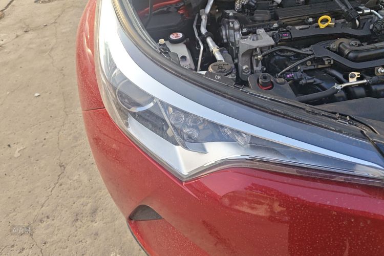 Toyota C-HR 2020 car image #8