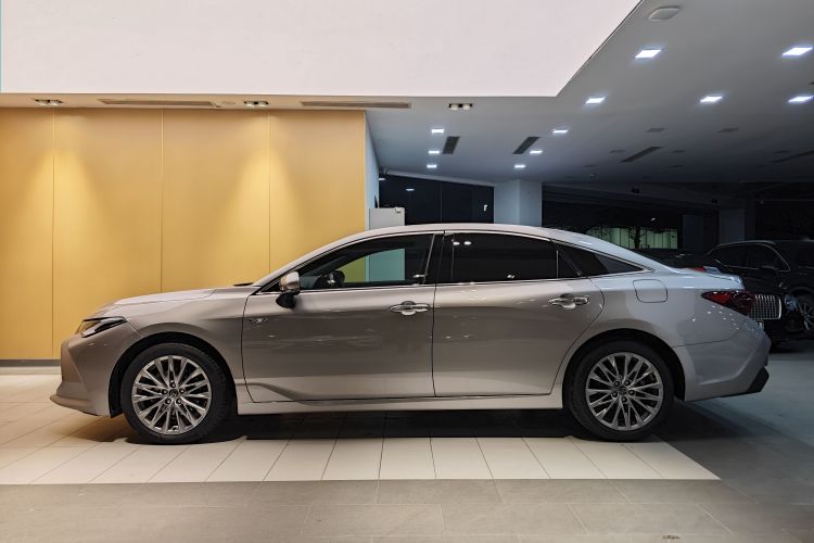 Toyota Avalon 2024 car image #8
