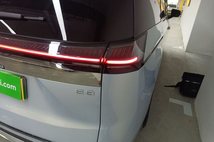 GAC Trumpchi E8 New Energy 2024 car image #8