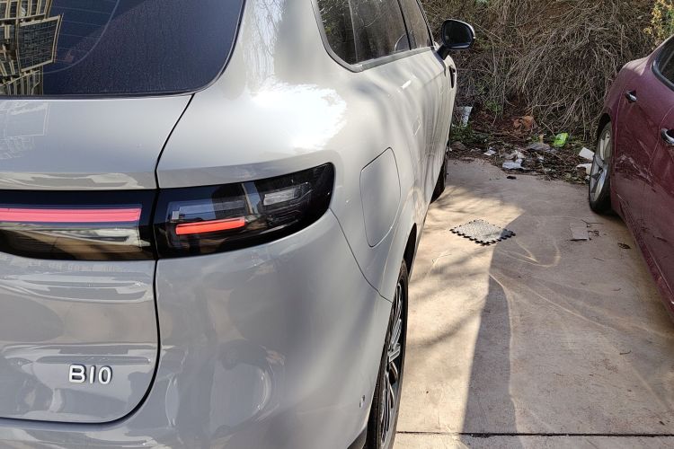 零跑汽车 零跑B10 2025 汽车图片 #8