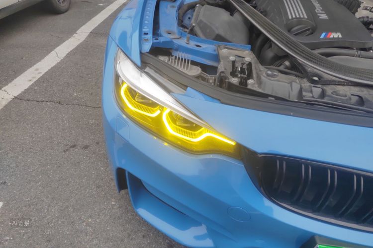BMW M4 2018 car image #8