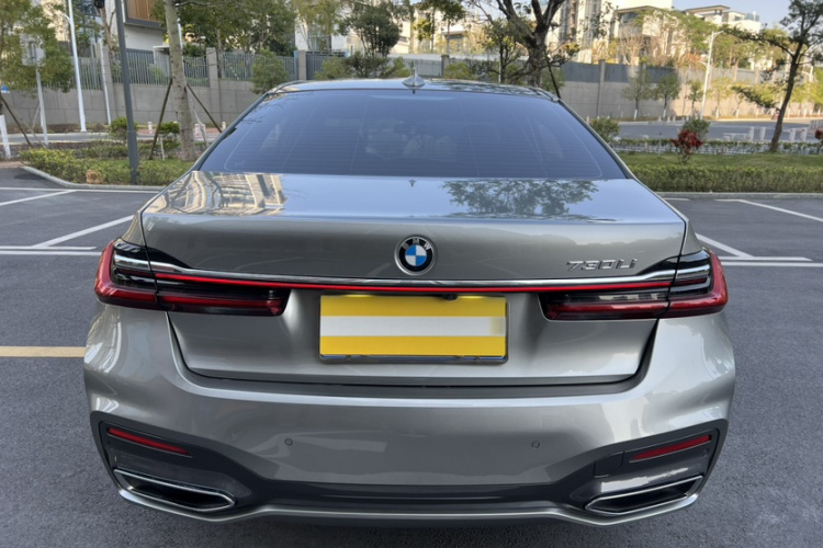 BMW 7 Series 2020 immagine di auto #8