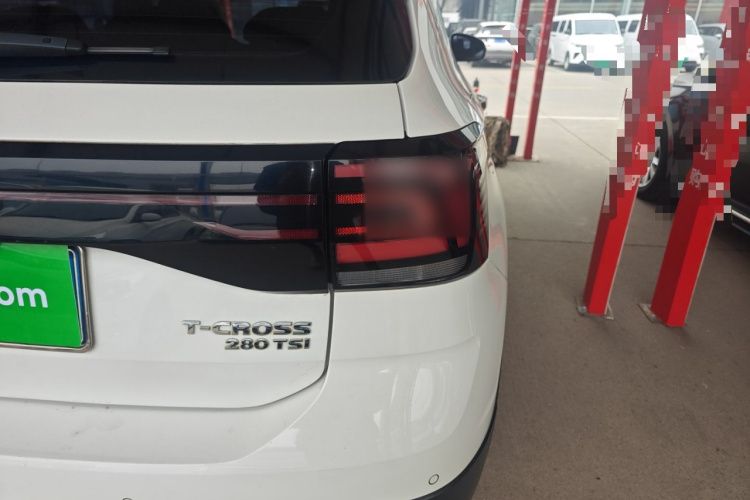 Volkswagen T-Cross 2019 car image #8