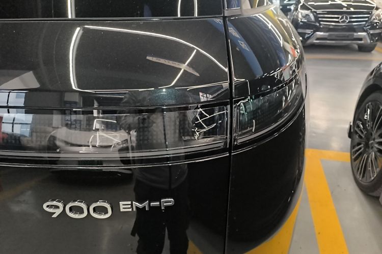 Lynk & Co 900 2025 #8 Lynk & Co 900 2025 car image #8