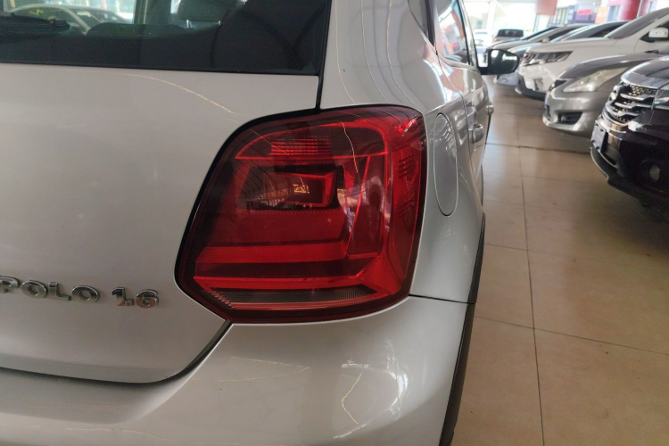 Volkswagen Polo 2014 #8 Volkswagen Polo 2014 car image #8