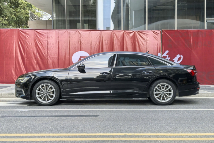 Audi A6L 2020 #8 Audi A6L 2020 car image #8