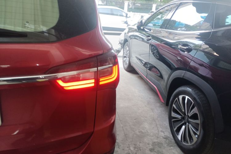 Forthing T5 L 2020 #8 Forthing T5 L 2020 car image #8