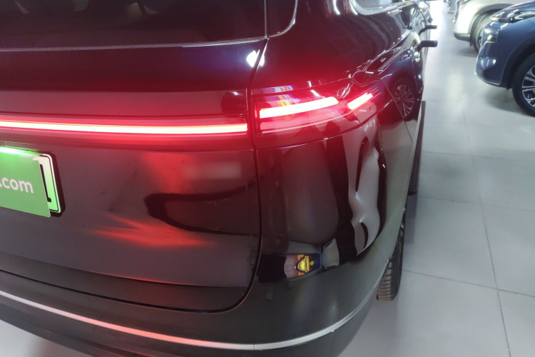 Deepal S09 2025 #8 Deepal S09 2025 car image #8