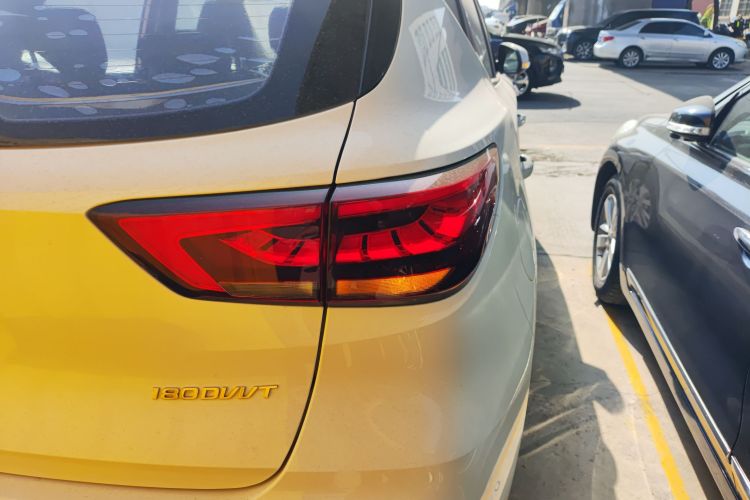 MG ZS 2020 car image #8