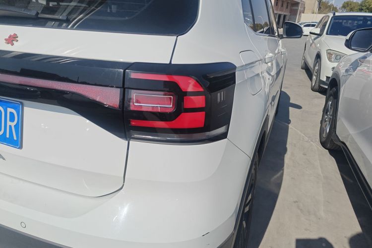 Volkswagen Tacqua 2021 car image #8