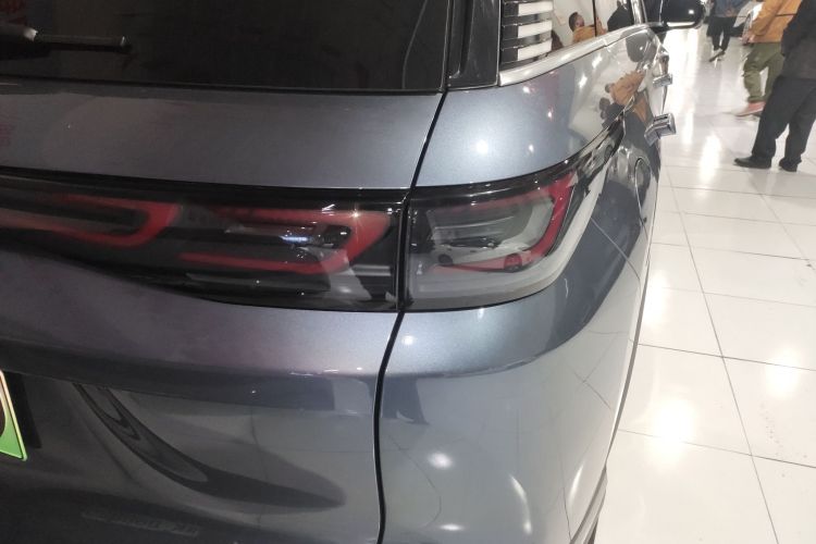 BYD Sea Lion 07 DM-i 2025 car image #8