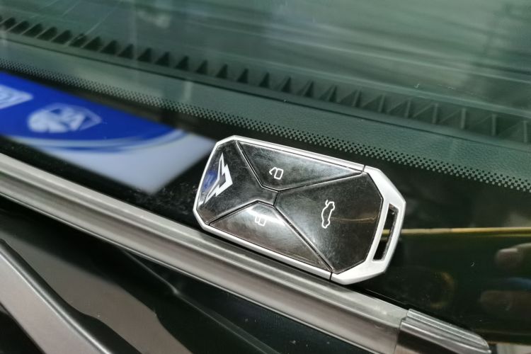 Kaiyi Kunlun New Energy 2025 car image #8