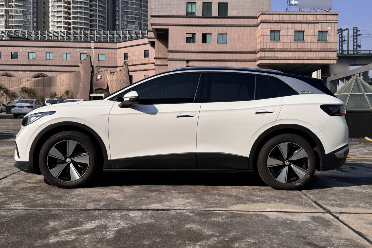 Volkswagen ID.4 X 2024 #8 Volkswagen ID.4 X 2024 car image #8