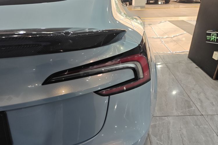 2023 car image #8
