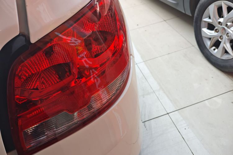 Chevrolet Sail 2017 #8 Chevrolet Sail 2017 car image #8