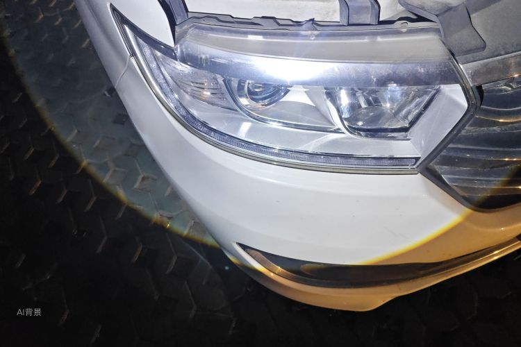 JAC 2016 car image #8