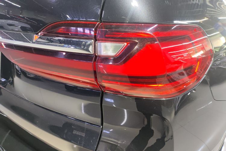 BMW X7 2022 #8 BMW X7 2022 car image #8