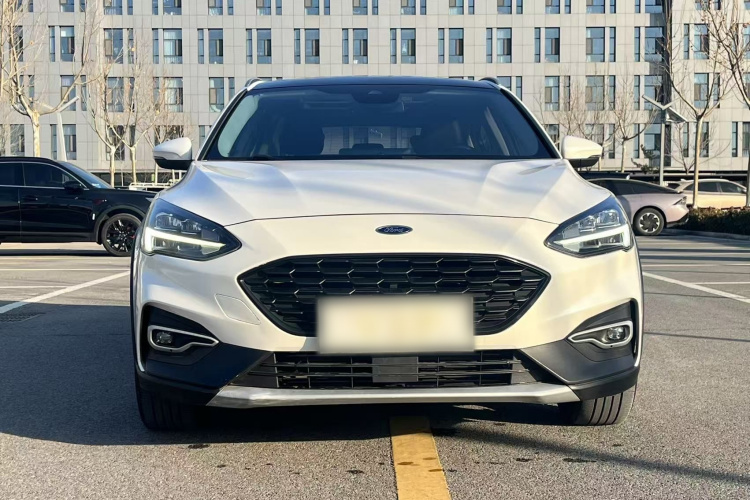 Ford Focus Active 2020 #8 Ford Focus Active 2020 car image #8